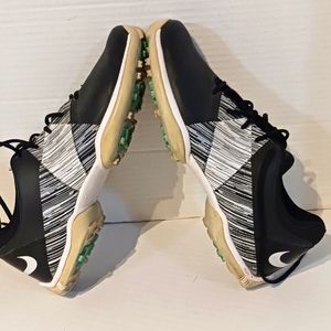 Nike Women's‎ Black/White Delight  Soft Spike Golf Shoes sz. 7
